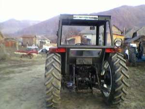 Vind Tractor Universal 64 cp. DTC Import