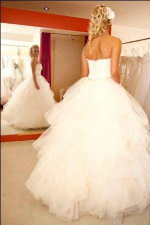 Vand rochie de mireasa Rosemarie