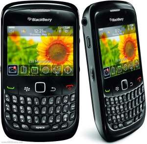 Vand Blackberry 8520 300 lei NOU