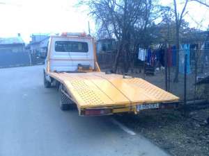 vand tractare auto(platforma) iveco daily