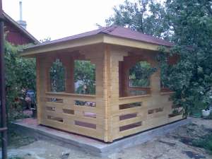 CONSTRUCTII CASUTE DIN LEMN LA NUMAI 160 EURO/MP.