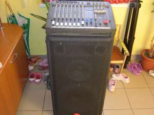 vand dynacord 600+boxe proel de 400w sau schimb cu dynacord 1000
