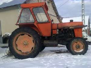 Tarctor forestier DT U650 echipat complect