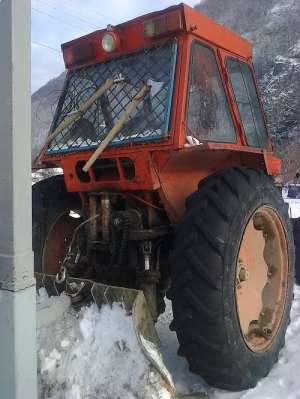 Tarctor forestier DT U650 echipat complect