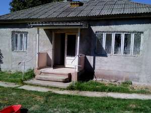 Casa 4 camere Com. Fitionesti (4 km de Panciu)