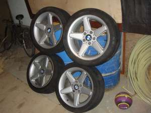 jenti aluminiu