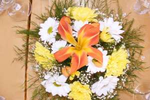 buchet masa +vaza(la inchiriat)