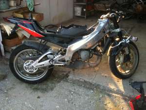 dezmembrez aprilia rs,  yamaha tzr si derbi gpr