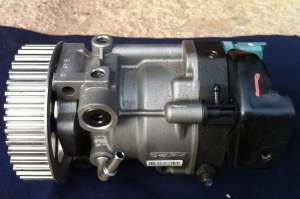 Pompa injectie motorina Megane 2/Megane 3/Fluence/Logan 1, 5 Dci