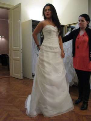 Vand rochie de mireasa Pronovias