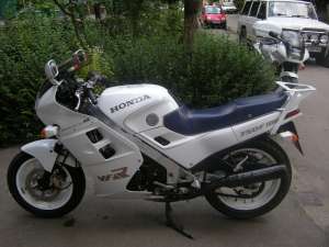 Honda VFR  750 F