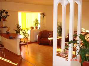 Aprtament  3  cam  deosebit  Intrare racadau , izolat  compet  renovat lux