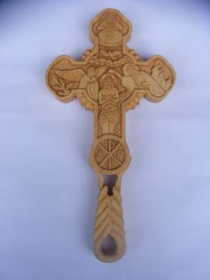 Cruce de binecuvantare sculptata manual pe doua fete in lem de par
