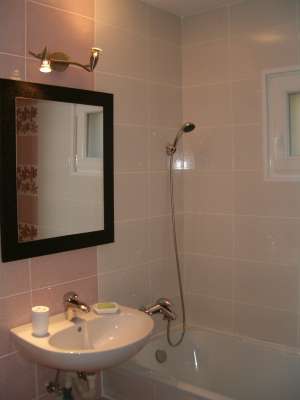 Inchiriez apartament 2 camere