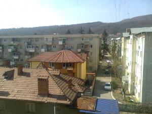 garsoniera conf 1 de inchiriat rm valcea traian