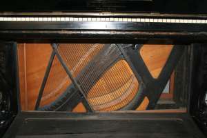 pianina Zeitter Winkelmann 11911,  placa de bronz,  an 1898