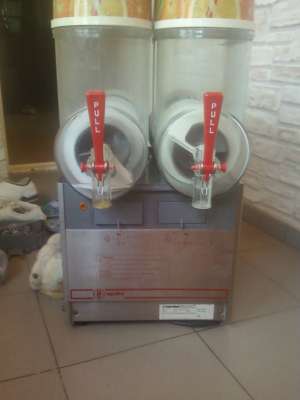 vand dozator de suc granita