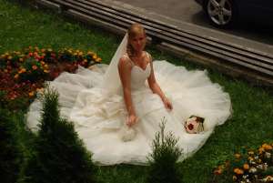 vand rochie miresa