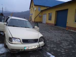 vand audi avariat
