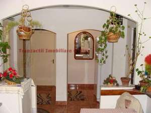 Vand apartament 4 camere