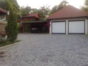 VAND VILA IN BARDESTI!