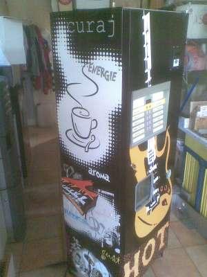 Vand automate de cafea Zanussi si Rheavendors second-hand