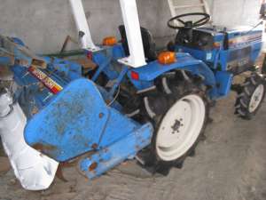 vand tractoras  japonez  mitshubishi 4x4