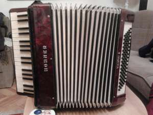 Vand Acordeon Hohner Verdi II in sita,   bandonat 8/80