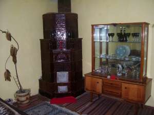 VAND CASA SI 1277 MP TEREN IN cAMPULUNG MUSCEL ; 28000 EURO