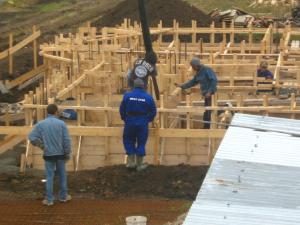 firma constructii case la rosu  si la cheie