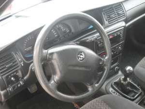 OPEL VECTRA-B INMATRICULAT