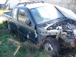 Vand Mazda B2500 avariata
