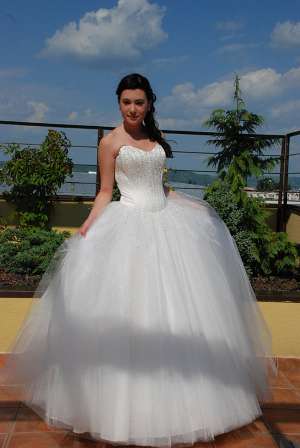 vand rochie de mireasa