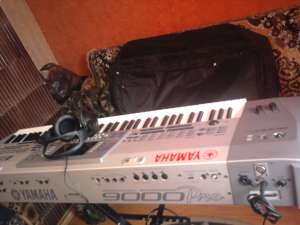 Vand  Yamaha Professional Workstation 9000pro-impecabil