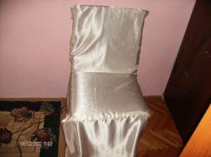 husa standard cu spatar incretit din crep saten