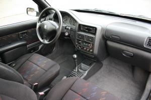 Peugeot 106 Long Beach + Clima