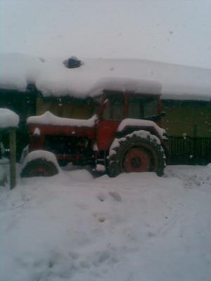vand tractor si utilaje aferente