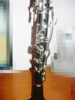 Vand urgent clarineti nou si bemol marca Golden Bird adus recent din grecia !