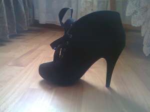 vand botine negre nr 37