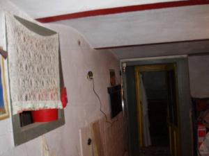 CASA DE VANZARE IN BRASOV-LA 10 MIN. DE PIATA SFATULUI,     100MP-74.000 EUR. NEG.