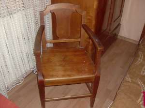 vand mobila veche din 1900