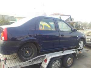 CUMPAR LOGAN AVARIAT CU PLATA PE LOC