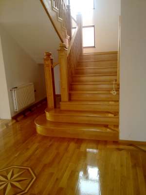 Producator parchet masiv,  scari interioare,  usi,  ferestre