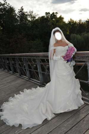Vand Rochie de Mireasa  Salem Spose