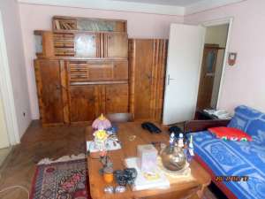 BACAU,  VAND URGENT APARTAMENT CU 2 CAMERE SEMIDECOMANDATE PE CORNISA - CARREFOUR