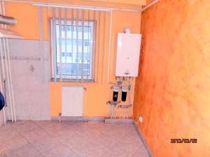 BACAU,  VAND URGENT APARTAMENT CU 3 CAMERE PE MARASESTI