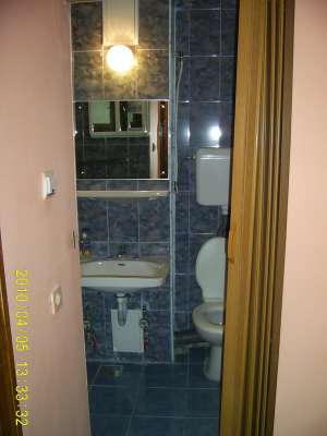 PROPRIETAR inchiriez GARSONIERA de LUX in DEVA,  zona centrala,  mobilata si utilata ULTRAMODERN,  i