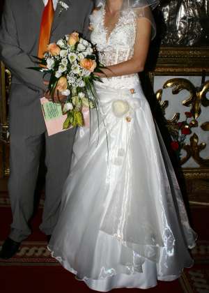 Vand rochie mireasa AGNES TOMA