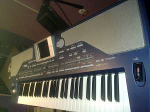 Vand Korg PA 800 Ca Noua