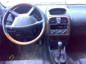 dezmembrez mitsubishi carisma 96